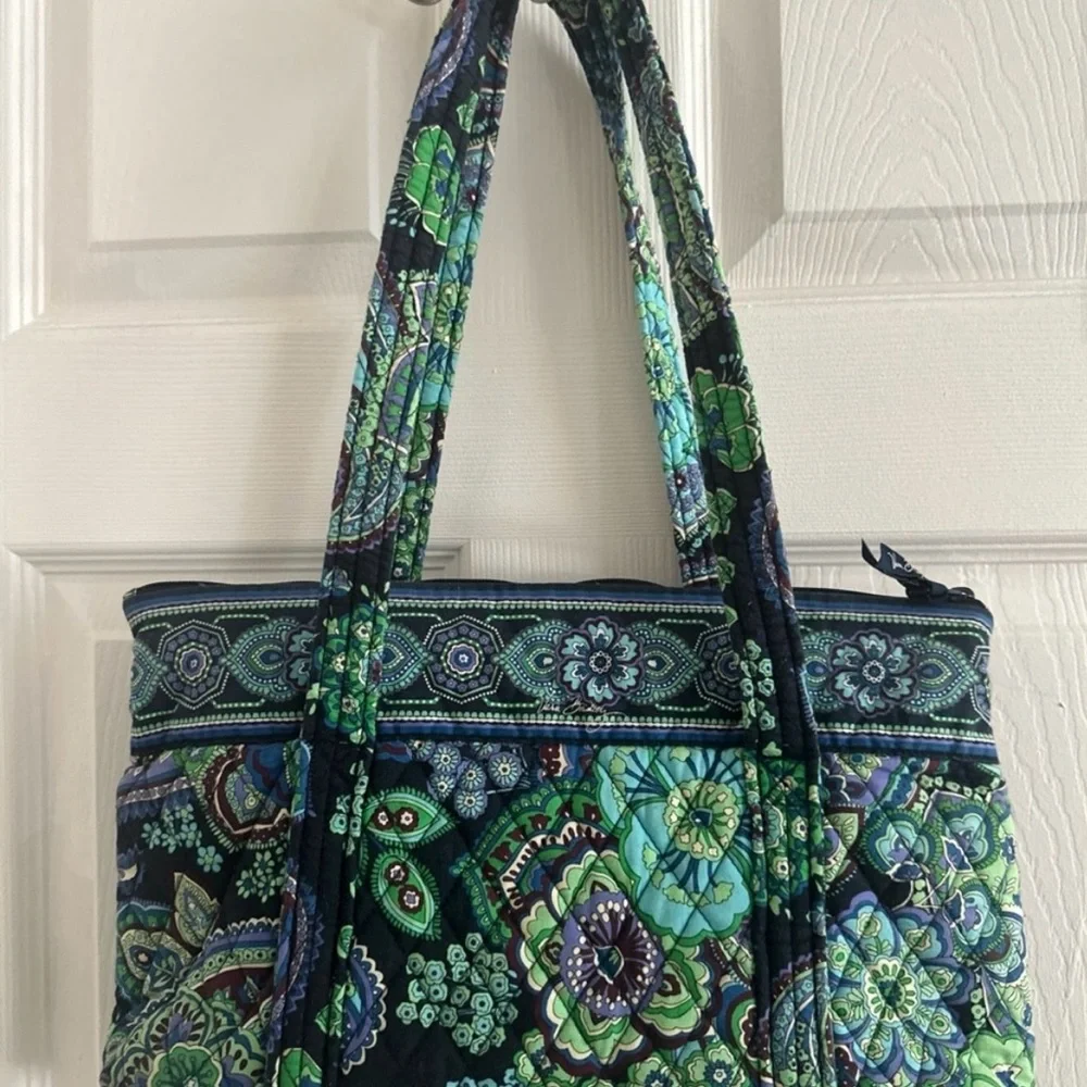Vera Bradley Tote Bag - Picture 6 of 7